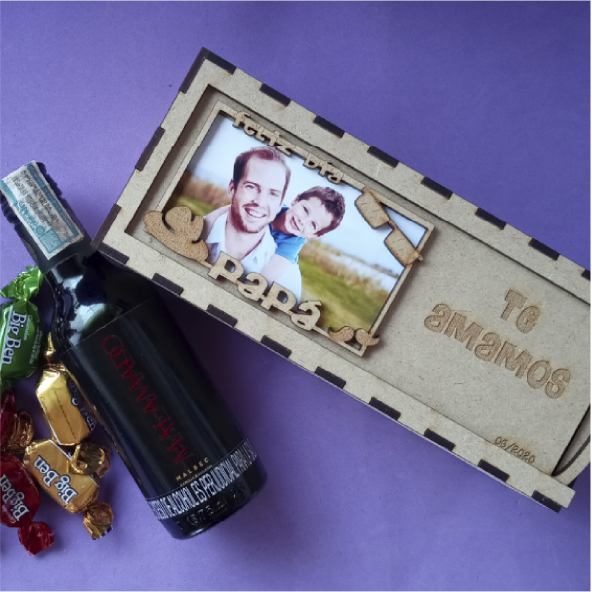Caja + Botella + Dulces