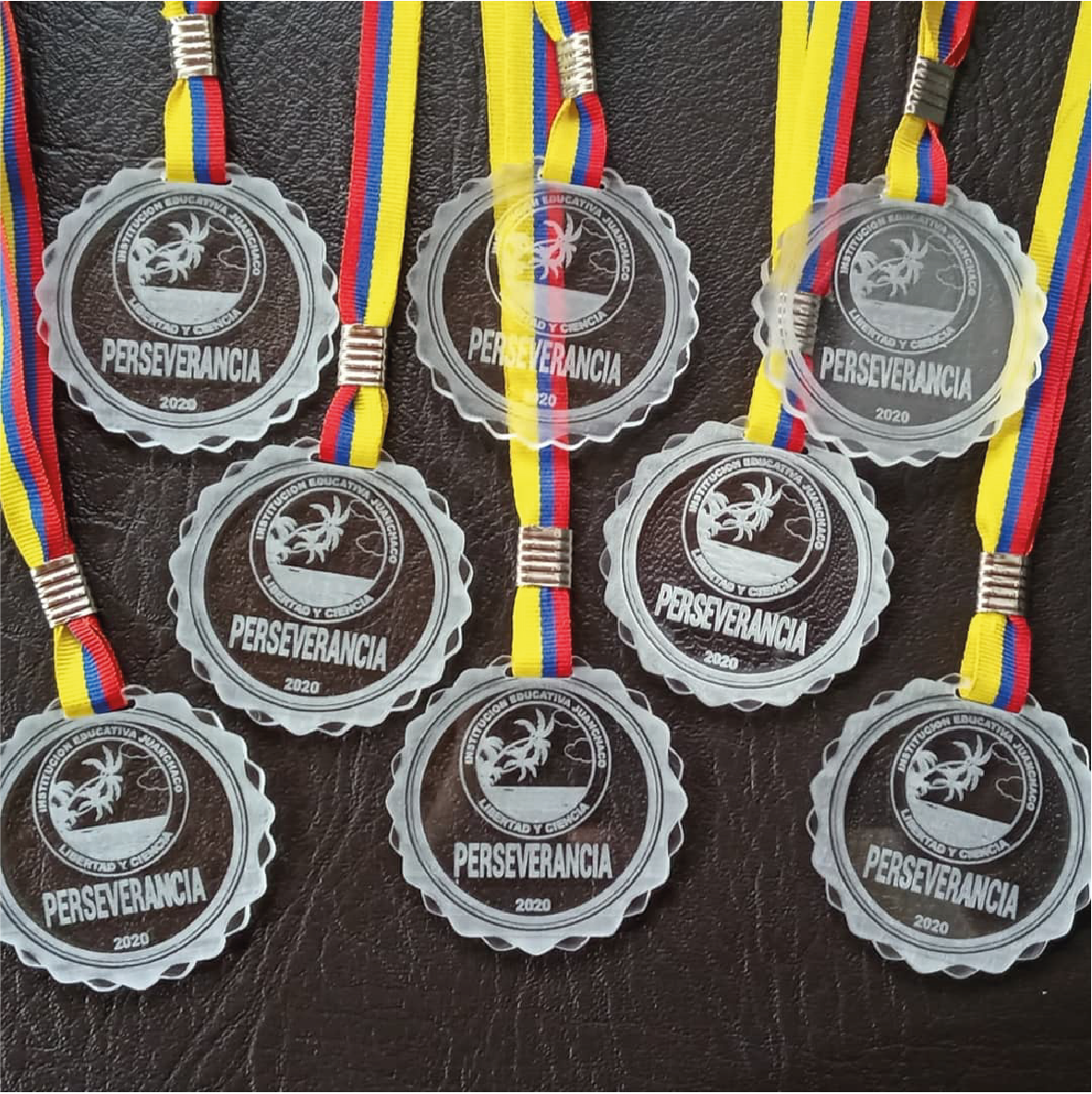 Medallas Acrílico Grabada